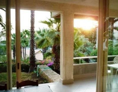 By the Sea. Californian style with garden
