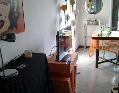 Nudist gay apartment in Milan