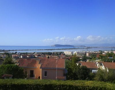 Seaview Penthouse Apt. 6 beds,near beach