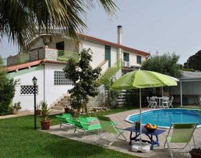 Appartamento in Villa Barbara con piscina