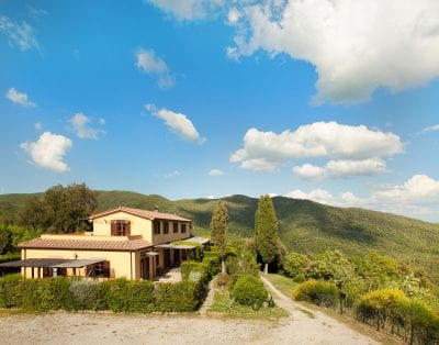 Secluded Rural Villa in Tuscany for Naturist Groups or Retreats
