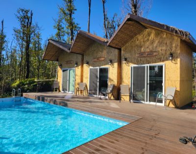 Hawaiian Naturist Park at Volcano. Breakfast included. Family Friendly. CABIN #1
