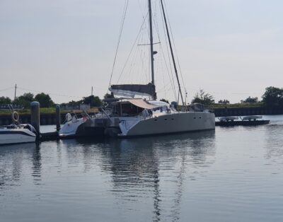 BATEAU D’HOTES NATURISTE