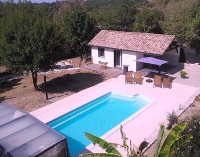 Gîte naturiste DACANIRO46 petite maison avec piscine chauffée à 9km de Cahors