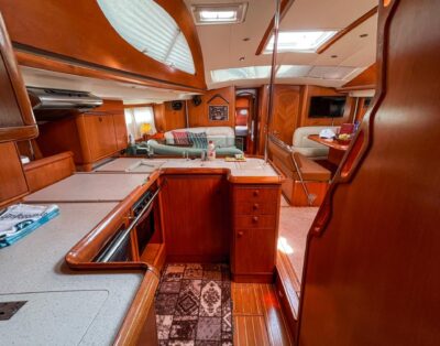BOOMERANG SAILING VESSEL