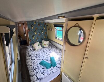 Whistling Swan Narrowboat Hotel (nude cruises)