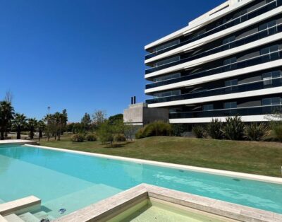 Nudist luxury apartment to share with me!