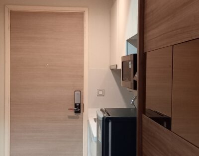 Cozy Central Room in Bangkok with Pool and Gym