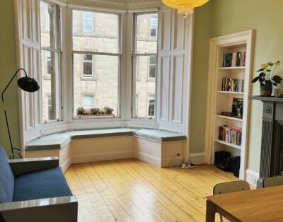 Private room charming Stockbridge flat (Edinburgh city centre)