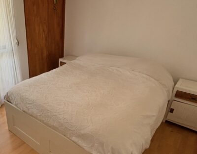 Room in quiet green area