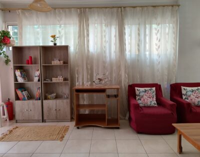 Georgia’s Family Apartment-Garden